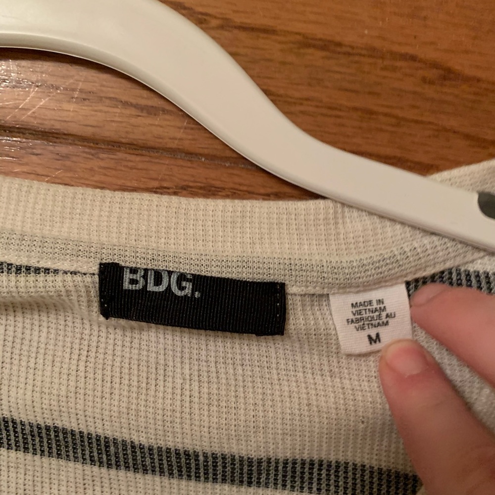 Urban Outfitters Sweater - Picture 2 of 2